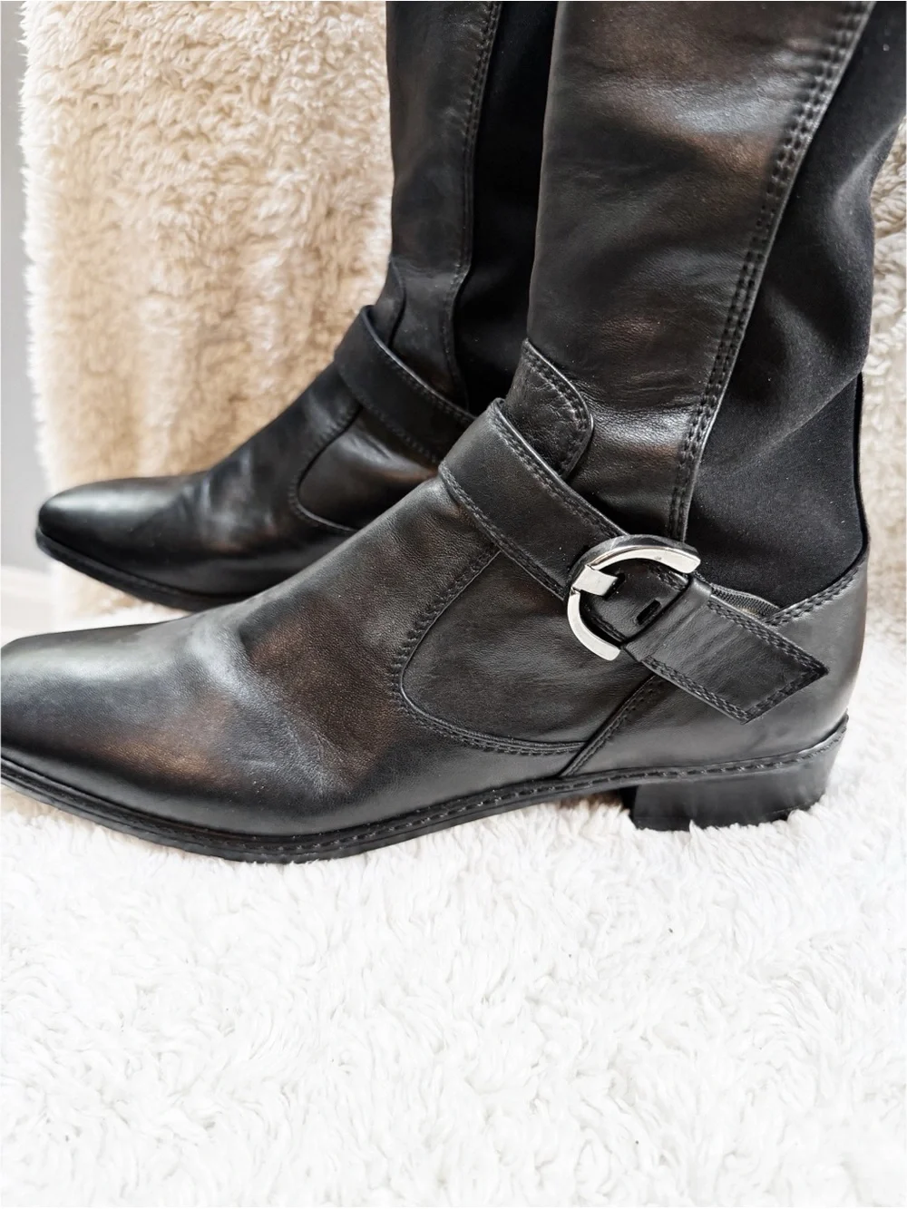 NWOT Stuart Weitzman Black Knee-High Buckle Boots